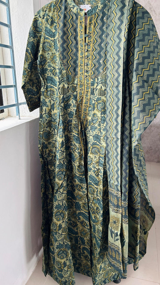 Peacock Blue Green Anarkali dupatta