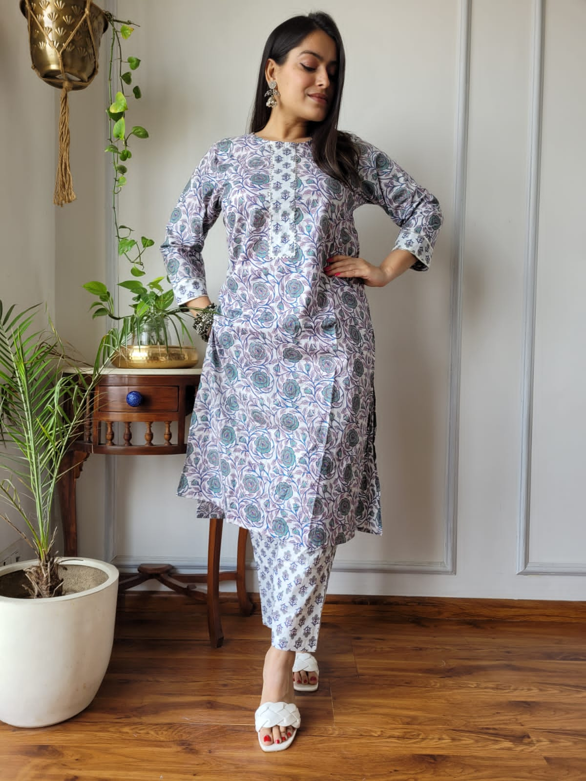 White Floral Kurta Pant