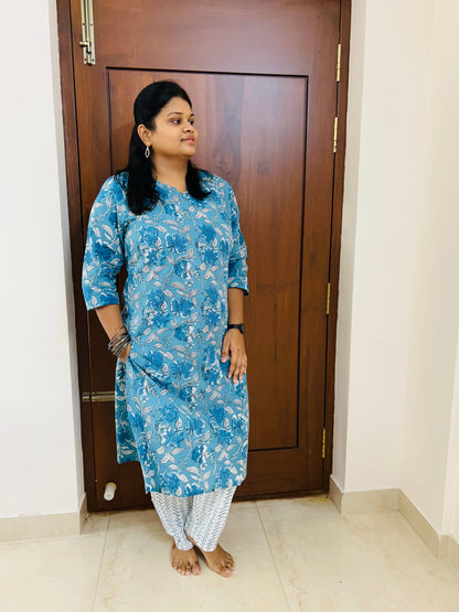 Blue White Mul Mul Kurta Pant