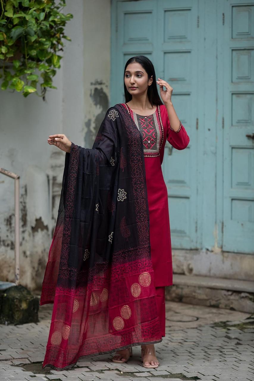Red Rose Applique Salwar